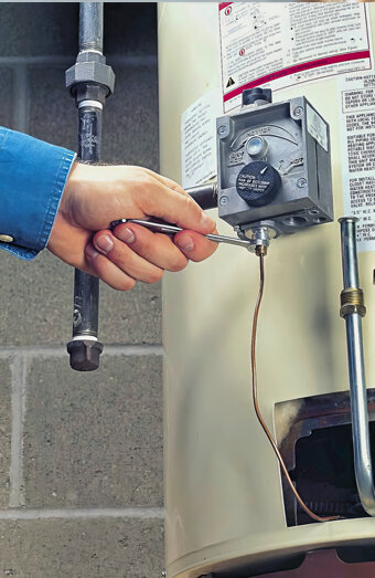 https://melvillehotwater.com.au/uploads/2025/06/hot-water-servicing-64446.jpg
