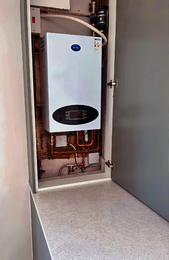 https://melvillehotwater.com.au/uploads/2025/06/instant-hot-water-systems-44293.jpg