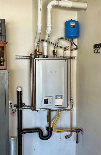 https://melvillehotwater.com.au/uploads/2025/06/instant-hot-water-systems-98444.jpg